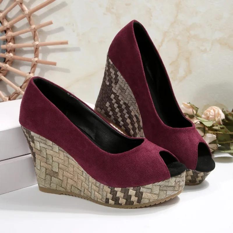 Туфлі на високих підборах Весняні Новинки Круглий Носок Яловичий Замш Натяжні Водонепроникна Платформа Антиковзкі Зносостійкі Туфлі на Танкетці 43 вина червоного кольору
Туфлі на високих підборах Весняні Новинки Круглий Носок Яловичий Замш Натяжні Водонепроникна Платформа Антиковзкі Зносостійкі Туфлі на Танкетці 43 вина червоного кольору