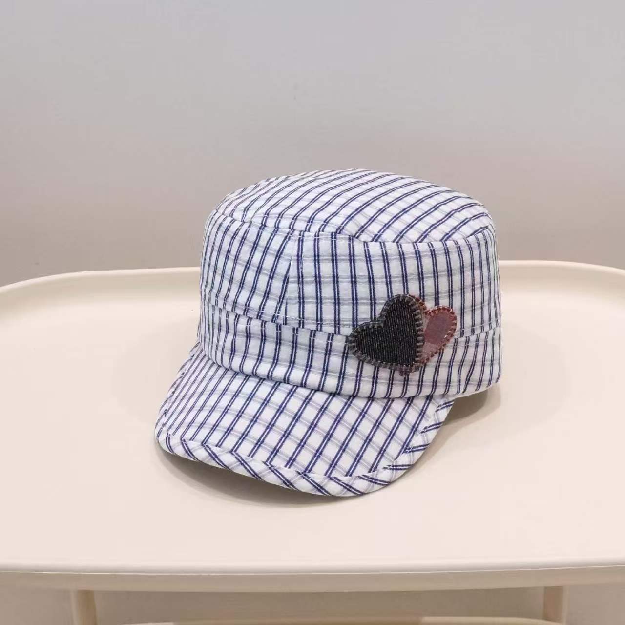 Vintage Plaid Painter Newsboy Cap Beret Women Spring Summer New Double Heart Patch Face Slimming Hat 56-58cm светло-синий
Vintage Plaid Painter Newsboy Cap Beret Women Spring Summer New Double Heart Patch Face Slimming Hat 56-58cm светло-синий