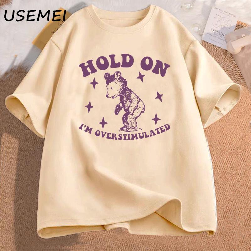 Футболка с забавным графическим принтом «Hold on Im Overstimulated Bear Meme» для мужчин и женщин, хлопковая, с коротким рукавом, с принтом, эстетическая одежда, футболки
Футболка с забавным графическим принтом «Hold on Im Overstimulated Bear Meme» для мужчин и женщин, хлопковая, с коротким рукавом, с принтом, эстетическая одежда, футболки