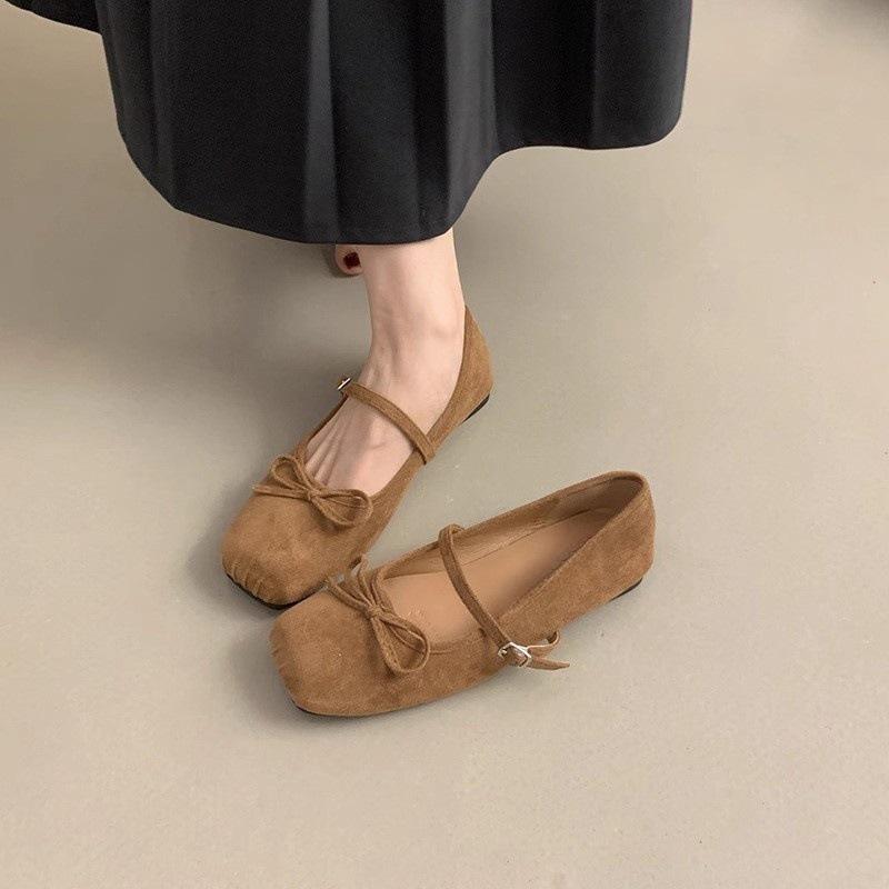 Suede square head shallow mouth single shoes female autumn new French evening wind fairy retro gentle ballet flat bottom Mary Jane 35 красный
Suede square head shallow mouth single shoes female autumn new French evening wind fairy retro gentle ballet flat bottom Mary Jane 35 красный