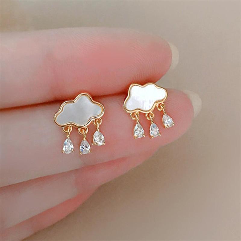Серьги-гвоздики из смолы Rain Drop White Cloud для женщин, ювелирные изделия для девочек, аксессуары для вечеринок
Серьги-гвоздики из смолы Rain Drop White Cloud для женщин, ювелирные изделия для девочек, аксессуары для вечеринок