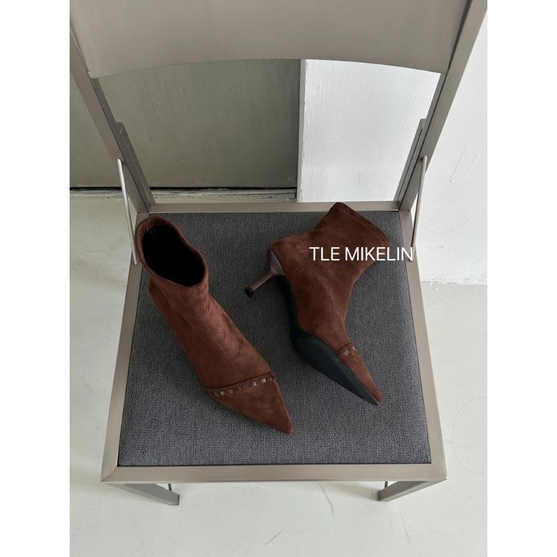 French pointed stitched short boots women s 2025 autumn sleeve elastic thin boots thin heel temperament fashion boots and ankle boots 39 темный кофе
French pointed stitched short boots women s 2025 autumn sleeve elastic thin boots thin heel temperament fashion boots and ankle boots 39 темный кофе
