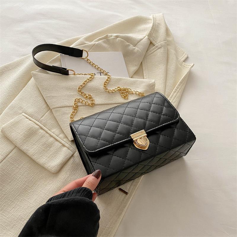 Сумка женская сумка новинка 2024 года лето простая модная сумка через плечо модная корейская версия простая маленькая сумка для поездок на работу чёрный