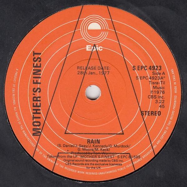 7inch Record MOTHERS FINEST Rain SEPC4923 Epic 1976 UK Rock Used
7inch Record MOTHERS FINEST Rain SEPC4923 Epic 1976 UK Rock Used