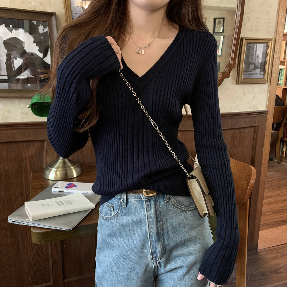 Pure desire collar slim fit inside long-sleeved knitted sweater women s autumn pit strip thin Spice girl sweater backing top L темно-синього кольору
Pure desire collar slim fit inside long-sleeved knitted sweater women s autumn pit strip thin Spice girl sweater backing top L темно-синього кольору