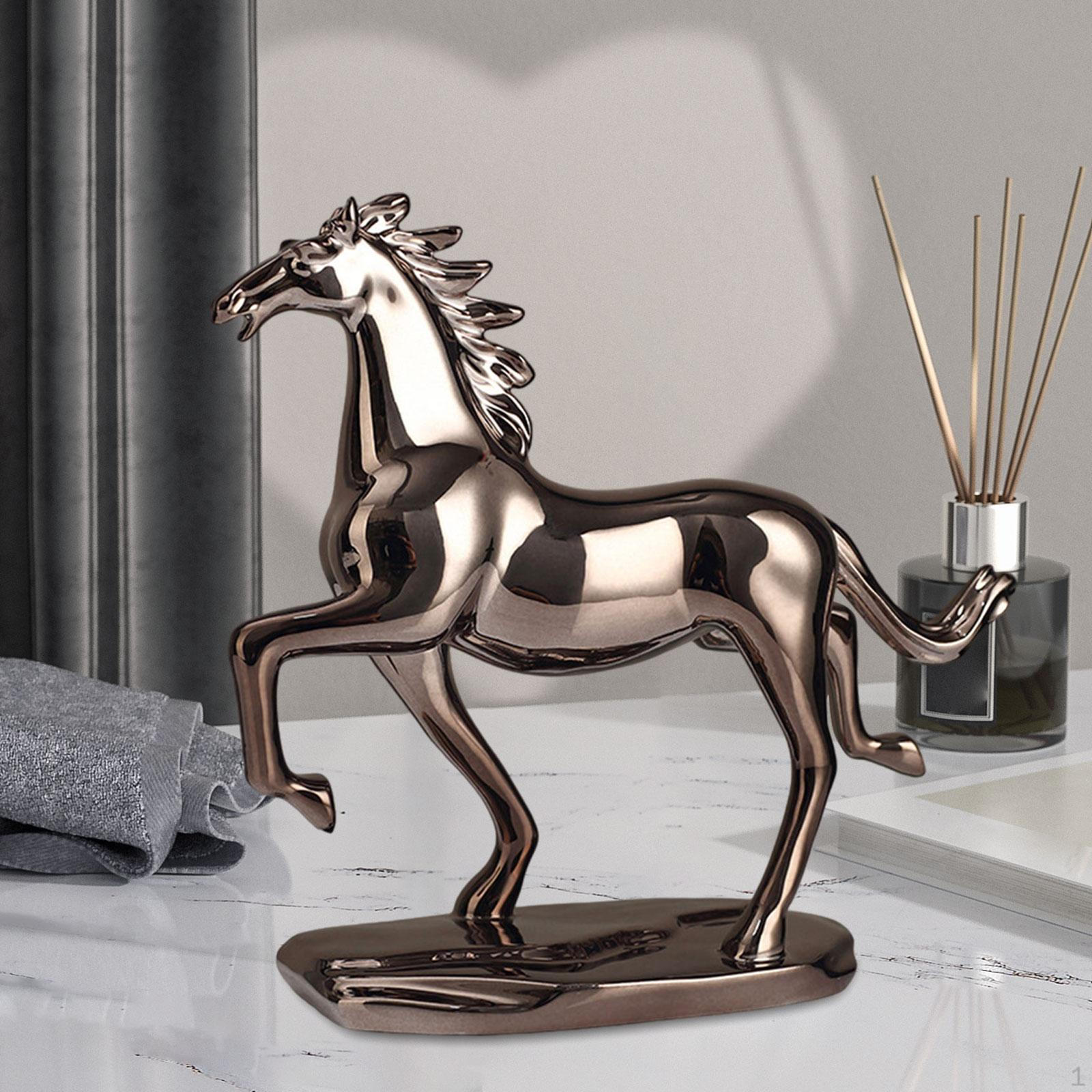 Скульптура лошади из смолы, настольная статуэтка, украшение для спальни в магазине 26cmx10cmx23.5cm_Metal Color
Скульптура лошади из смолы, настольная статуэтка, украшение для спальни в магазине 26cmx10cmx23.5cm_Metal Color
