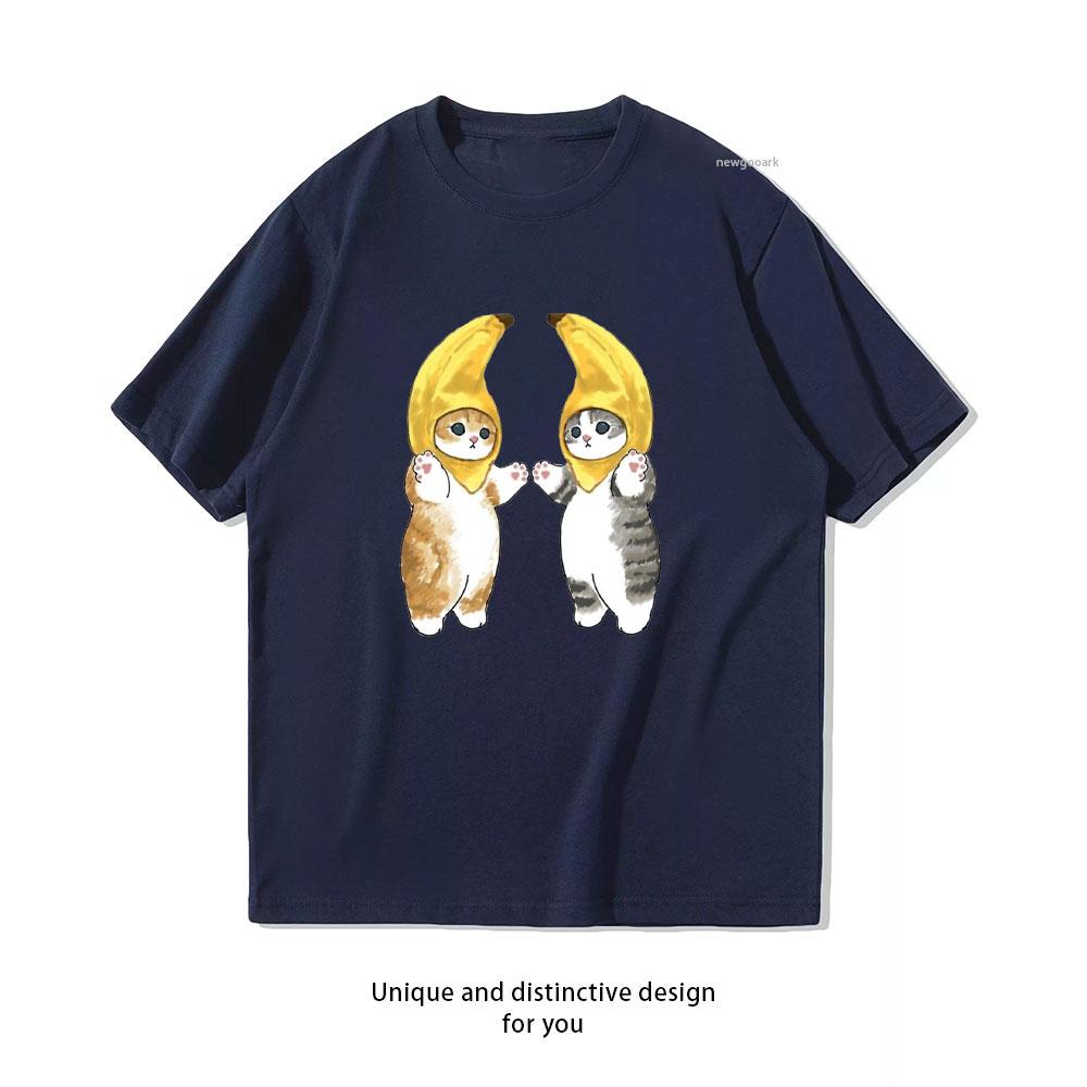 Mofusand Banana Duo Funny Cat TShirt Women Unisex Casual Cotton Graphic T Shirts Creative Streetwear Classic Aesthetic 4XL
Mofusand Banana Duo Funny Cat TShirt Women Unisex Casual Cotton Graphic T Shirts Creative Streetwear Classic Aesthetic 4XL