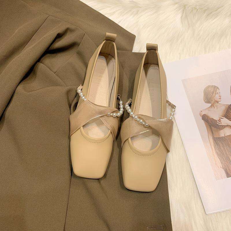 JIJI Studios low heel soft sole design sense niche single shoes women s square head comfortable late evening wind grandma shoes pregnant women size 42, a pair of hotel slippers хаки
JIJI Studios low heel soft sole design sense niche single shoes women s square head comfortable late evening wind grandma shoes pregnant women size 42, a pair of hotel slippers хаки