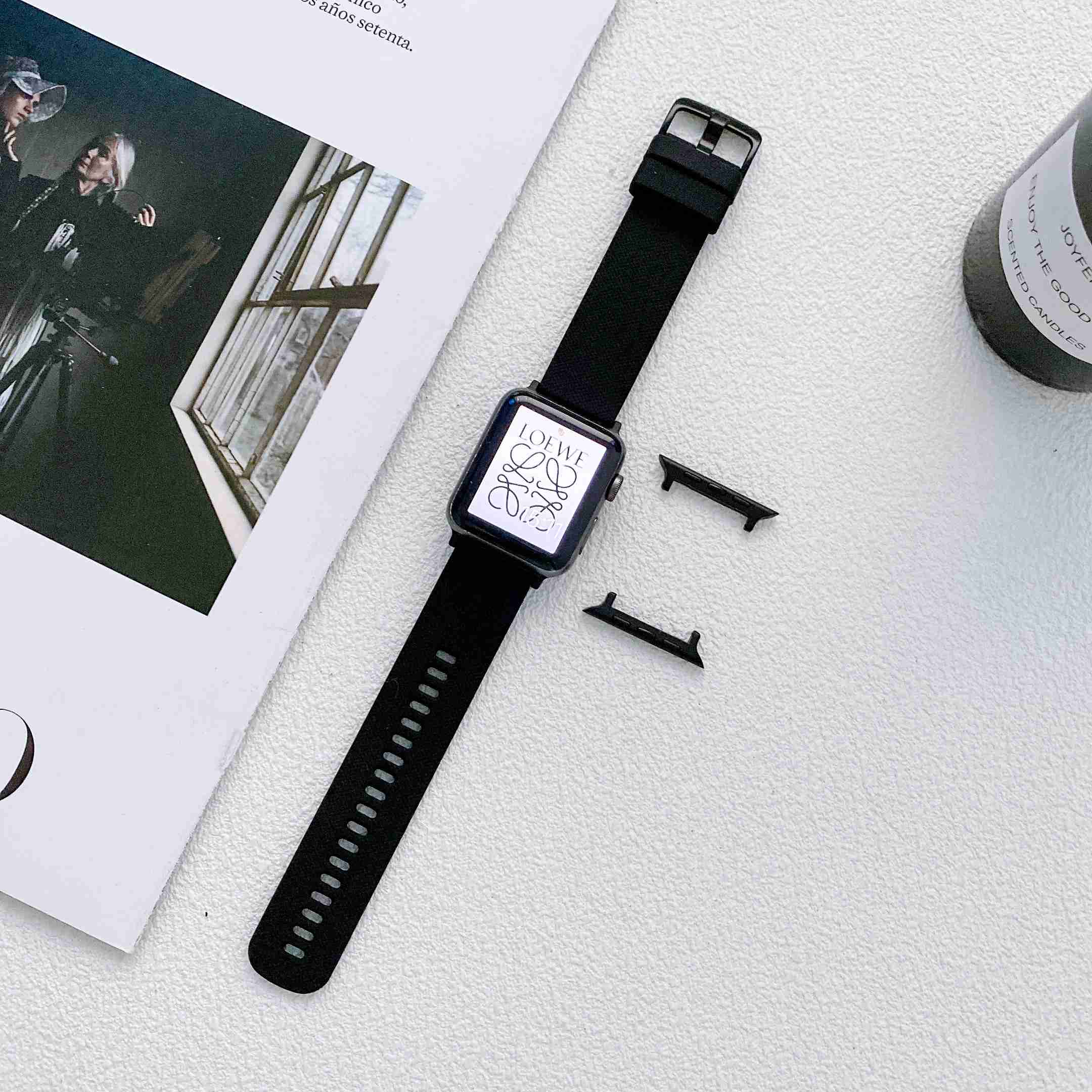 For Apple Watch Series 10 42mm/9 8 7 41mm/6 5 4 SE SE (2022) SE (2023) 40mm/3 2 1 38mm Textured Silicone Smart Watch Band Wrist Strap Replacement Black
For Apple Watch Series 10 42mm/9 8 7 41mm/6 5 4 SE SE (2022) SE (2023) 40mm/3 2 1 38mm Textured Silicone Smart Watch Band Wrist Strap Replacement Black