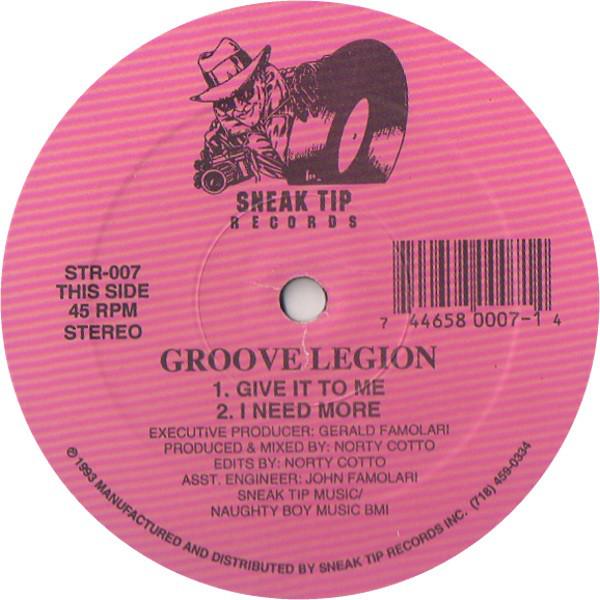 12inch Record GROOVE LEGION - Give It To Me STR007 Sneak Tip Recor 1993 US Dance & Electronica Used
12inch Record GROOVE LEGION - Give It To Me STR007 Sneak Tip Recor 1993 US Dance & Electronica Used