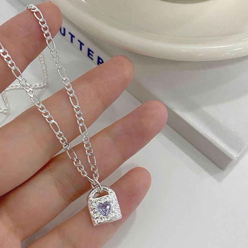 Ожерелье Love Lock с нишевым дизайном, милые и универсальные цвета
Ожерелье Love Lock с нишевым дизайном, милые и универсальные цвета