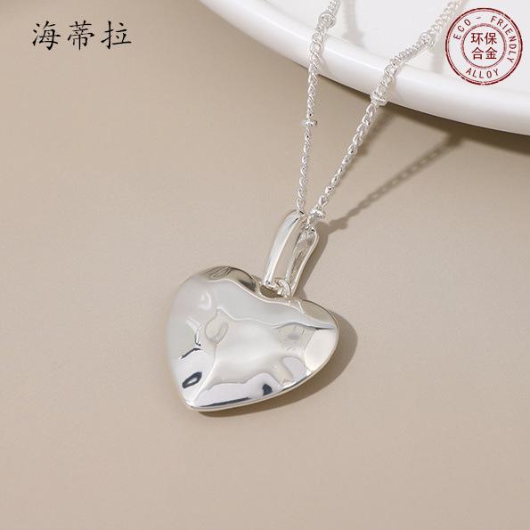 New smooth love alloy small pendant niche love high sense versatile women s collarbone necklace
New smooth love alloy small pendant niche love high sense versatile women s collarbone necklace