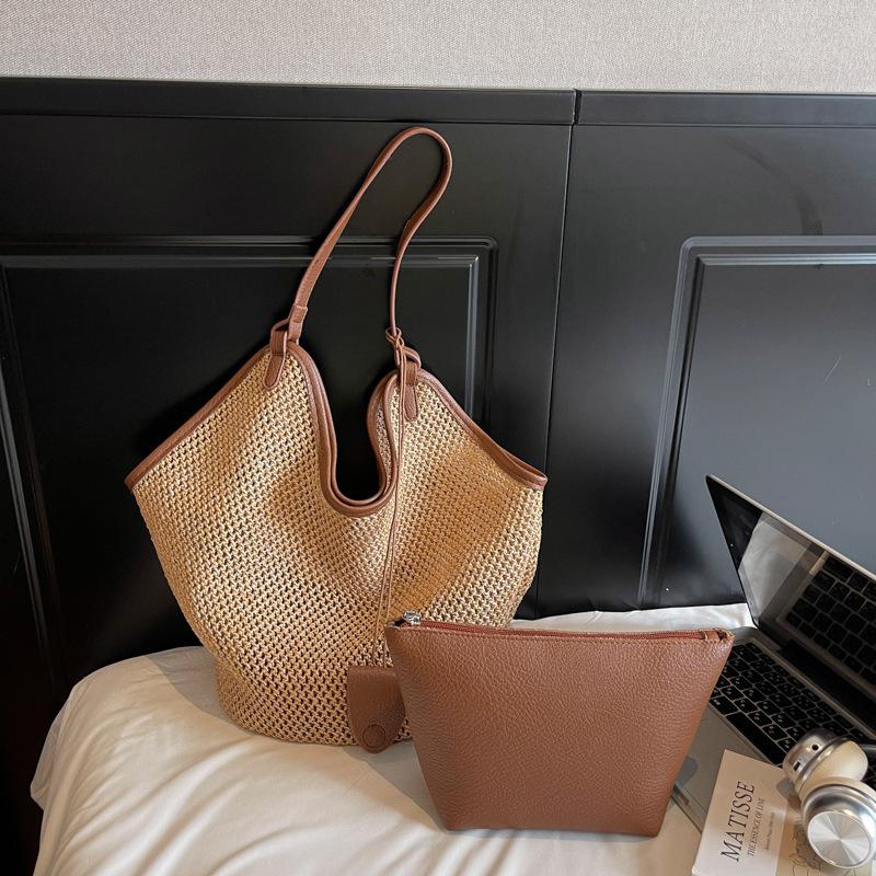 French Straw Bag Summer Vacation Woven Bag Large Capacity Woven Handbag Casual Shoulder Tote Bag коричневый
French Straw Bag Summer Vacation Woven Bag Large Capacity Woven Handbag Casual Shoulder Tote Bag коричневый