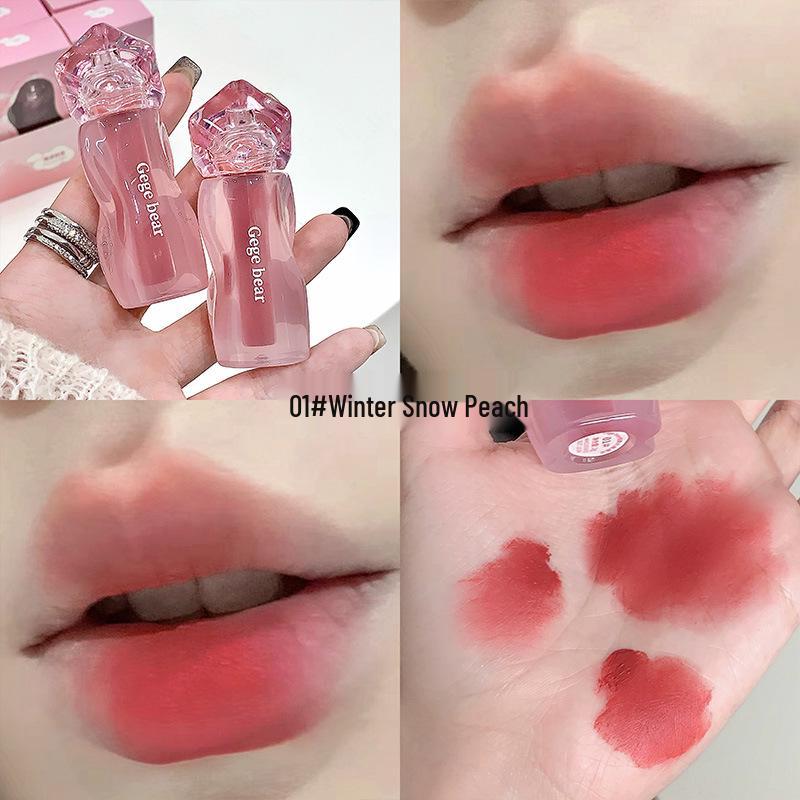 Gege Bear Velvet Mist Non-Drying Nude Matte Lip Cream for Students - Whitening & Moisturizing Lipstick for Autumn/Winter.
Gege Bear Velvet Mist Non-Drying Nude Matte Lip Cream for Students - Whitening & Moisturizing Lipstick for Autumn/Winter.