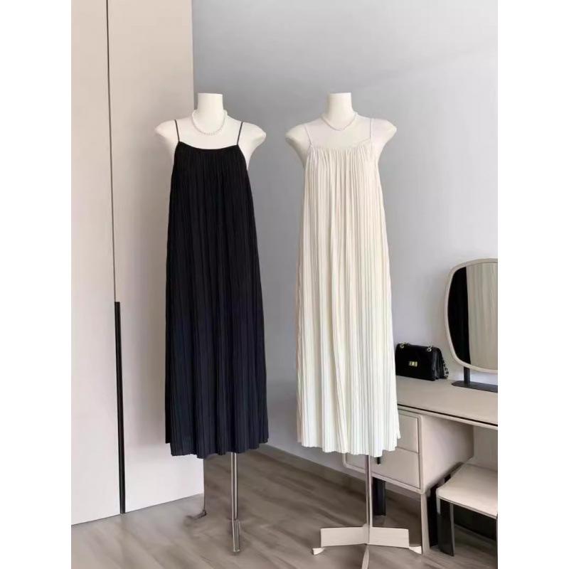 Женское плиссированное платье-майка: Универсальный, Приталенный, Однотонный, Длинный XXL (65-73 kg)
Женское плиссированное платье-майка: Универсальный, Приталенный, Однотонный, Длинный XXL (65-73 kg)