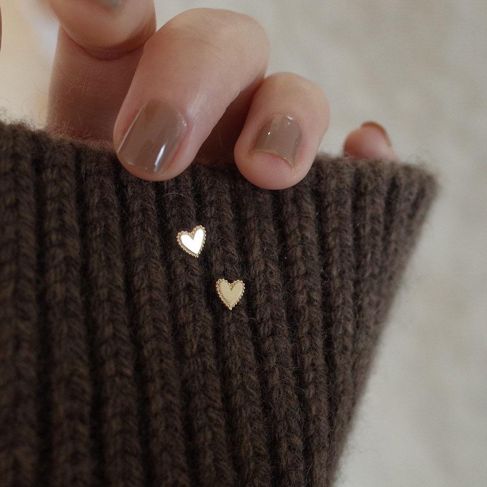 Gold-Plated s925 Sterling Silver Heart Stud Earrings - Fashionable, Versatile, and Sweet Design for Women 925 Silver
Gold-Plated s925 Sterling Silver Heart Stud Earrings - Fashionable, Versatile, and Sweet Design for Women 925 Silver