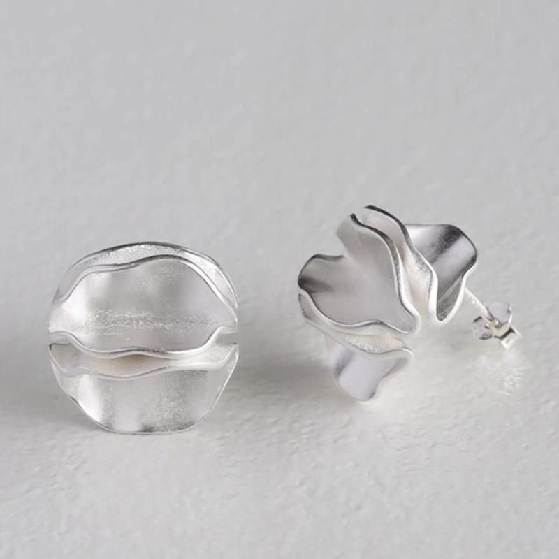 PANJBJ 925 Sterling Silve Leaf Studs Earrings for Women Frosting Irregular Flower Versatile Trend Accessories Gift Dropshipping
PANJBJ 925 Sterling Silve Leaf Studs Earrings for Women Frosting Irregular Flower Versatile Trend Accessories Gift Dropshipping