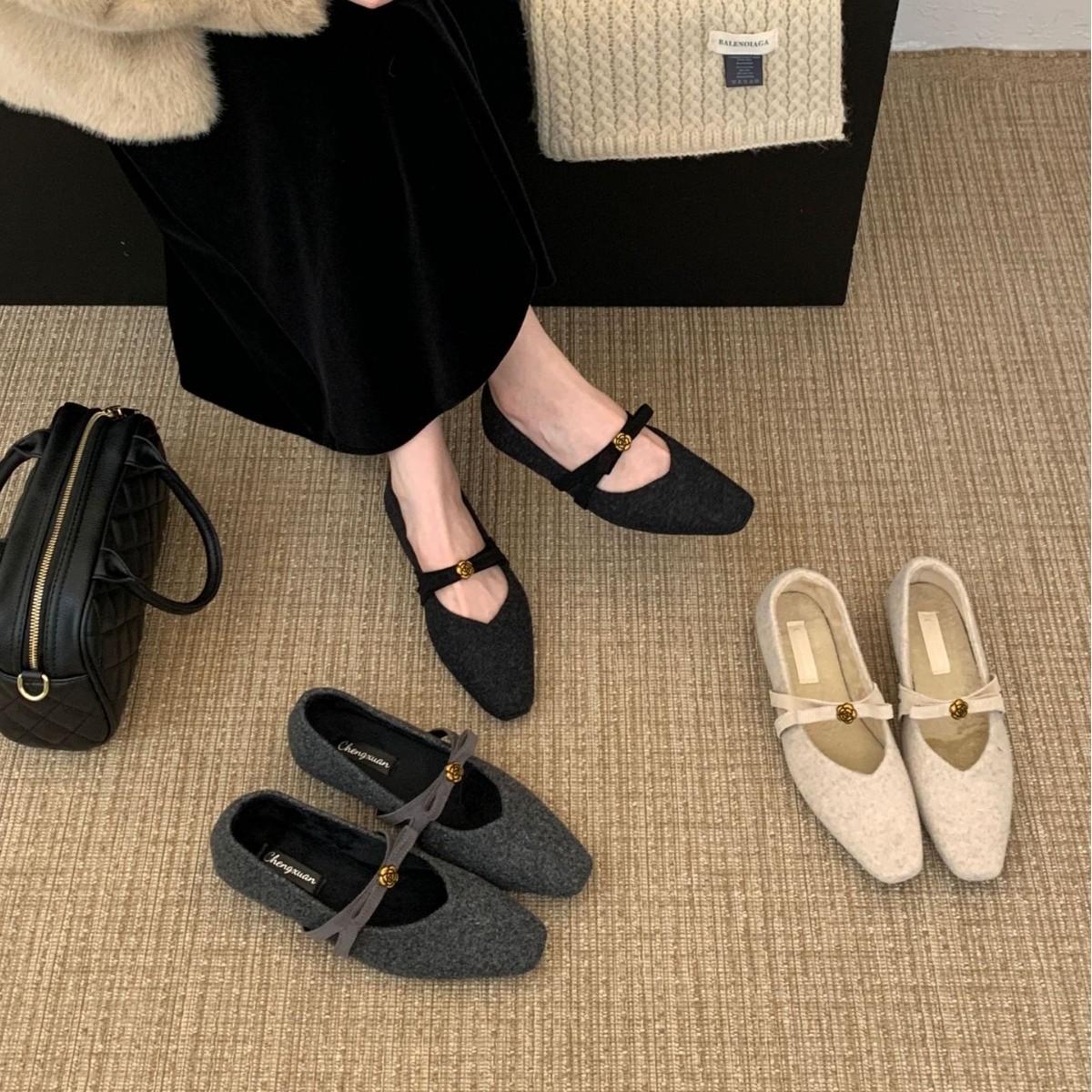 2025 new square head woolen plush inner slope heel commuting soft sole warm bow Mary Jane women s single shoes 39 абрикосовый
2025 new square head woolen plush inner slope heel commuting soft sole warm bow Mary Jane women s single shoes 39 абрикосовый