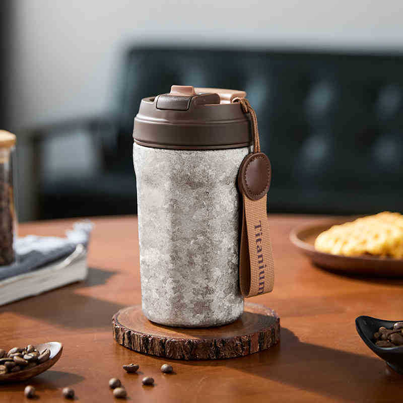 420ml Pure Titanium Vacuum Bottle Pure Titanium Coffee Cup, Made of Anti Mold and Anti Drop Pure Titanium Material
420ml Pure Titanium Vacuum Bottle Pure Titanium Coffee Cup, Made of Anti Mold and Anti Drop Pure Titanium Material