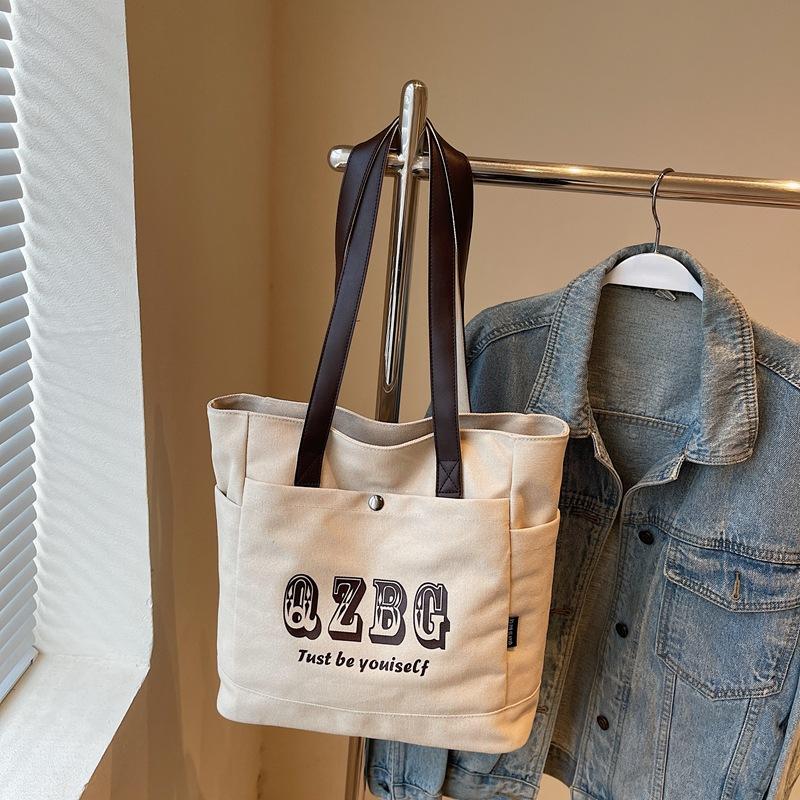 Новый нишевый дизайн, трендовая мода 2025, зарубежный стиль, большая вместимость, сумка-мессенджер, повседневная, с индивидуальностью, весенняя сумка-тоут хаки
Новый нишевый дизайн, трендовая мода 2025, зарубежный стиль, большая вместимость, сумка-мессенджер, повседневная, с индивидуальностью, весенняя сумка-тоут хаки