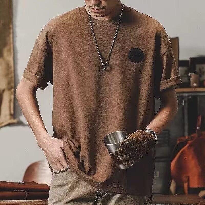 Американский винтажный мягкий спортивный повседневный универсальный эластичный немнущийся свободный мужской модный топ с коротким рукавом удобная футболка 8XL темно-коричневого
Американский винтажный мягкий спортивный повседневный универсальный эластичный немнущийся свободный мужской модный топ с коротким рукавом удобная футболка 8XL темно-коричневого