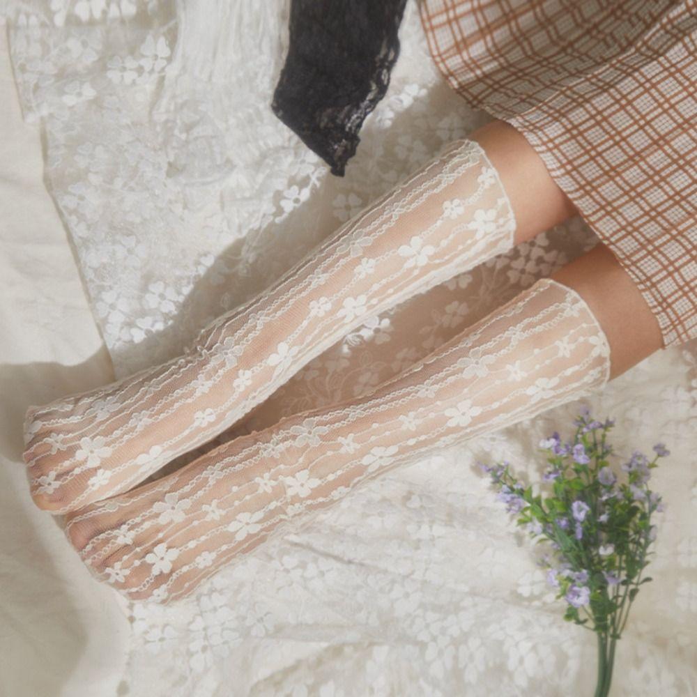 Transparent Lace Sock for Women Thin Floral Tulle Socks Fashion Mesh Flower Socks Female
Transparent Lace Sock for Women Thin Floral Tulle Socks Fashion Mesh Flower Socks Female