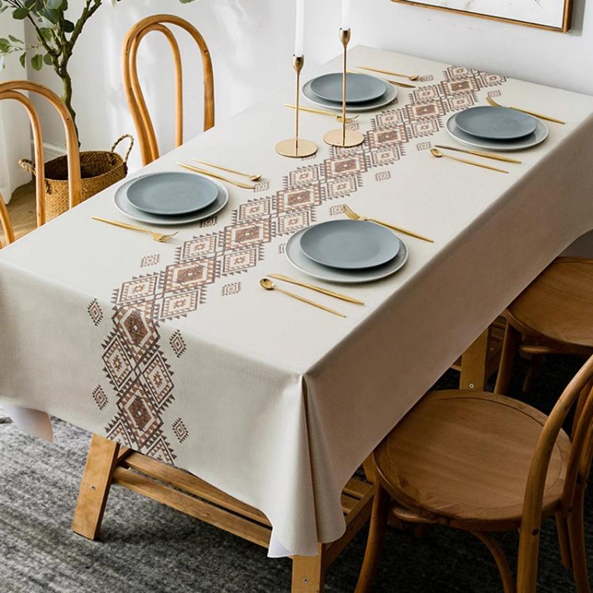 ПВХ геометрический принт водонепроницаемая скатерть современные маслостойкие кухонные коврики обеденный стол чехол для журнального столика украшение дома 90x135cm
ПВХ геометрический принт водонепроницаемая скатерть современные маслостойкие кухонные коврики обеденный стол чехол для журнального столика украшение дома 90x135cm