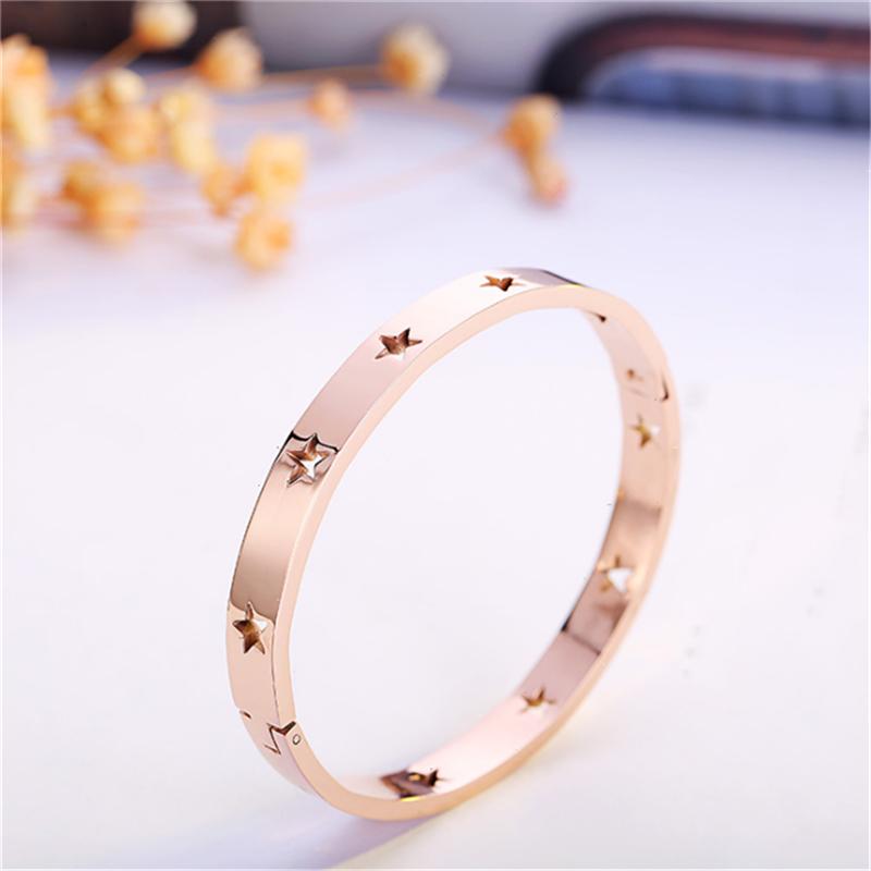 Браслет Титан Сталь Выдалбливают Пятиконечные Звезды Овальный розового золота
Браслет Титан Сталь Выдалбливают Пятиконечные Звезды Овальный розового золота