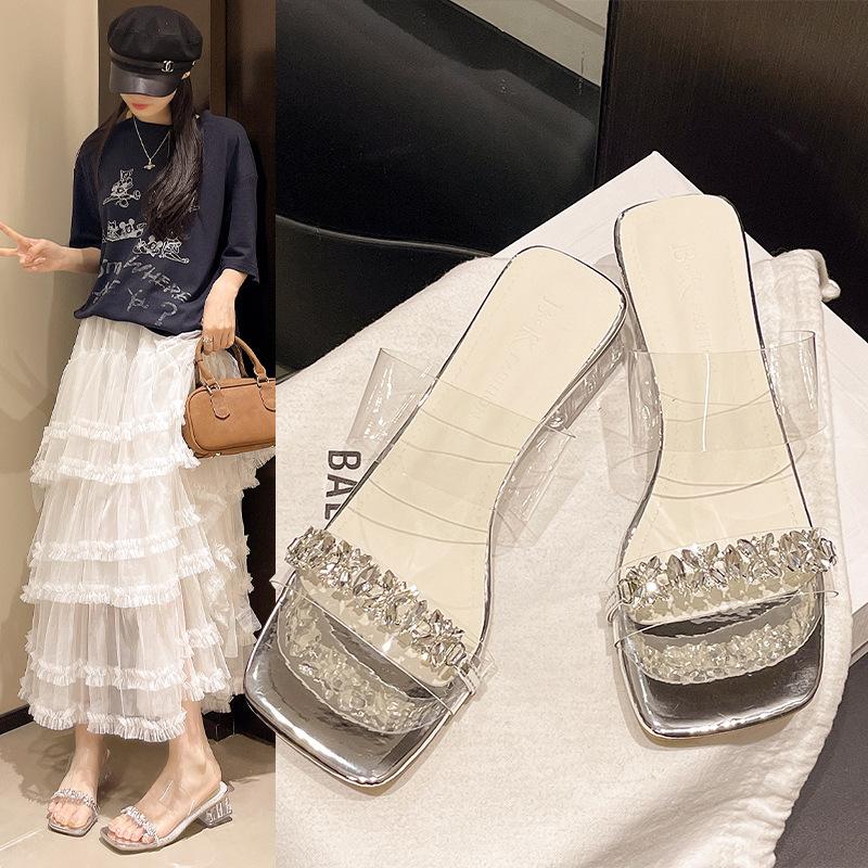 Rhinestone cool slippers women s summer wear fashion and high-end transparent one-word band medium thick heel crystal slippers 40 срібний
Rhinestone cool slippers women s summer wear fashion and high-end transparent one-word band medium thick heel crystal slippers 40 срібний