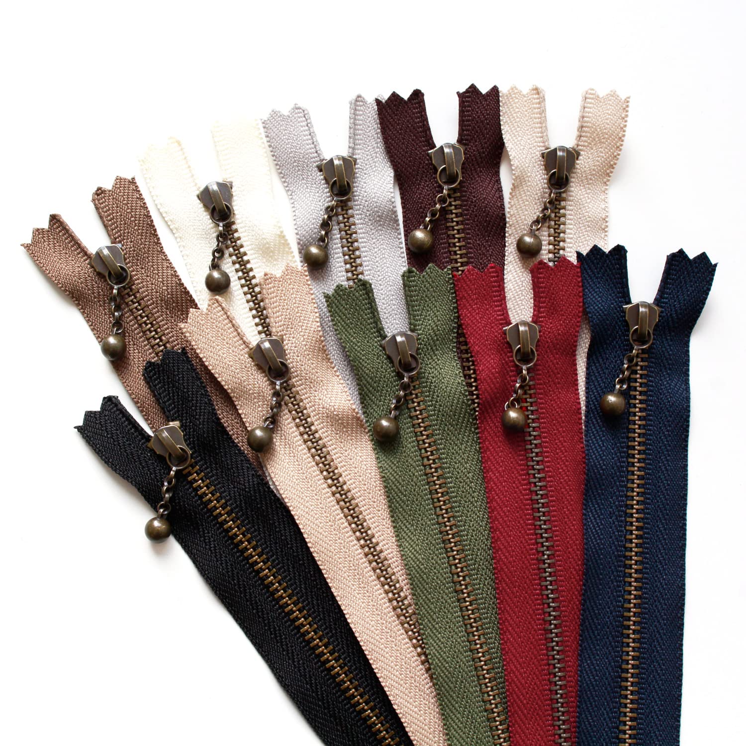 YKK Metal Zipper with Slider 20cm Antique Gold 10-Color Set 3GKB20-10MIX
YKK Metal Zipper with Slider 20cm Antique Gold 10-Color Set 3GKB20-10MIX