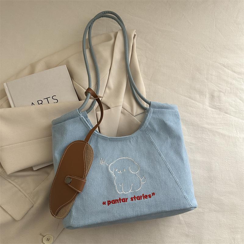 Большая вместительная женская сумка 2025 года, новая модная весенняя простая универсальная сумка через плечо, повседневная рабочая сумка-тоут синий
Большая вместительная женская сумка 2025 года, новая модная весенняя простая универсальная сумка через плечо, повседневная рабочая сумка-тоут синий