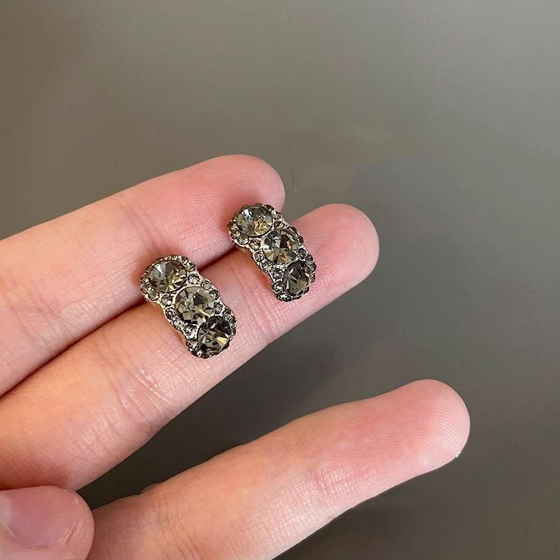 korean style light luxury fashion multifunctional earrings for women s fashion earrings zirconia Zircon чорний
korean style light luxury fashion multifunctional earrings for women s fashion earrings zirconia Zircon чорний