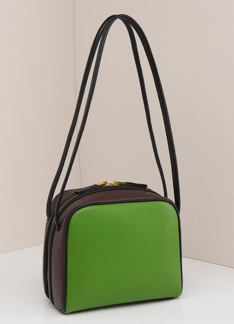 2025 Luxury Designer Fashion Brand Women Handbags Color Splicing Advanced Sense Shoulder Bag Underarm Bag Trendy Square Bag
2025 Luxury Designer Fashion Brand Women Handbags Color Splicing Advanced Sense Shoulder Bag Underarm Bag Trendy Square Bag