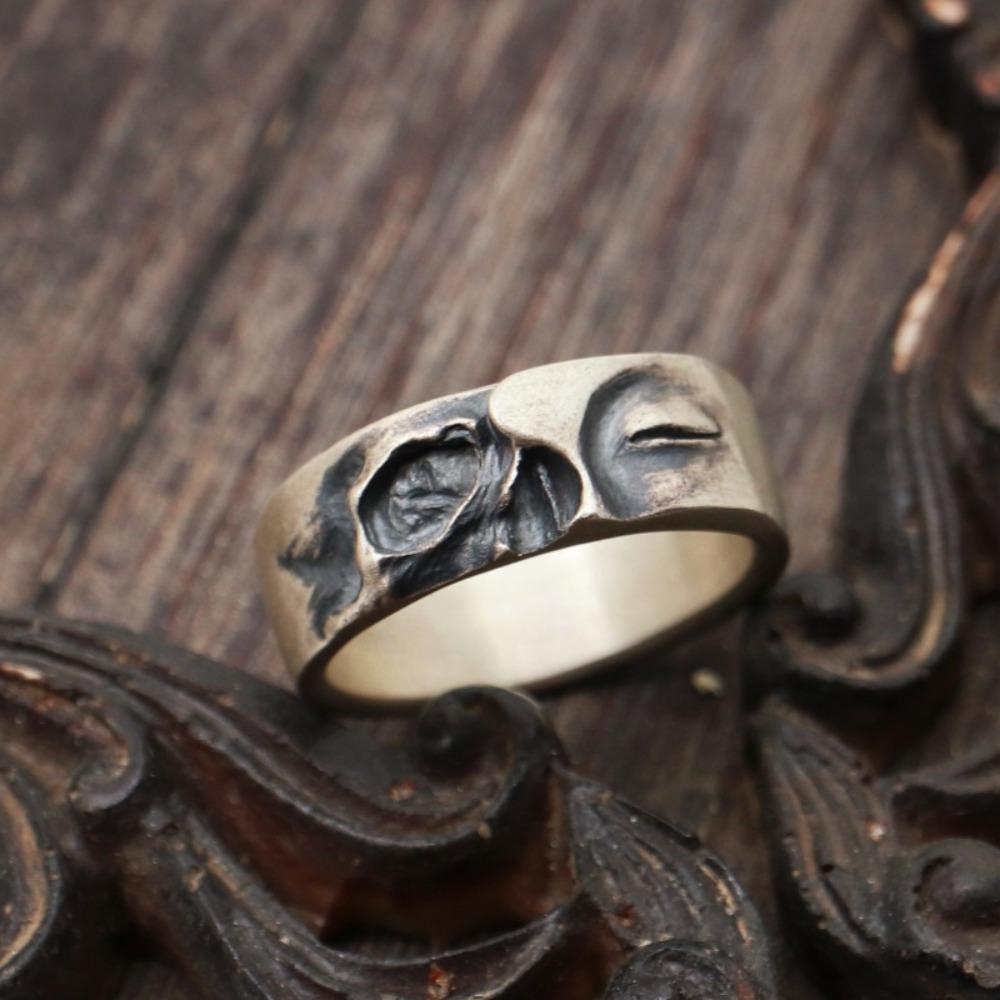 Luxury Niche Design European and American Men and Women Personality Punk Creative Gifts Retro Fashion Rings Wholesale
Luxury Niche Design European and American Men and Women Personality Punk Creative Gifts Retro Fashion Rings Wholesale