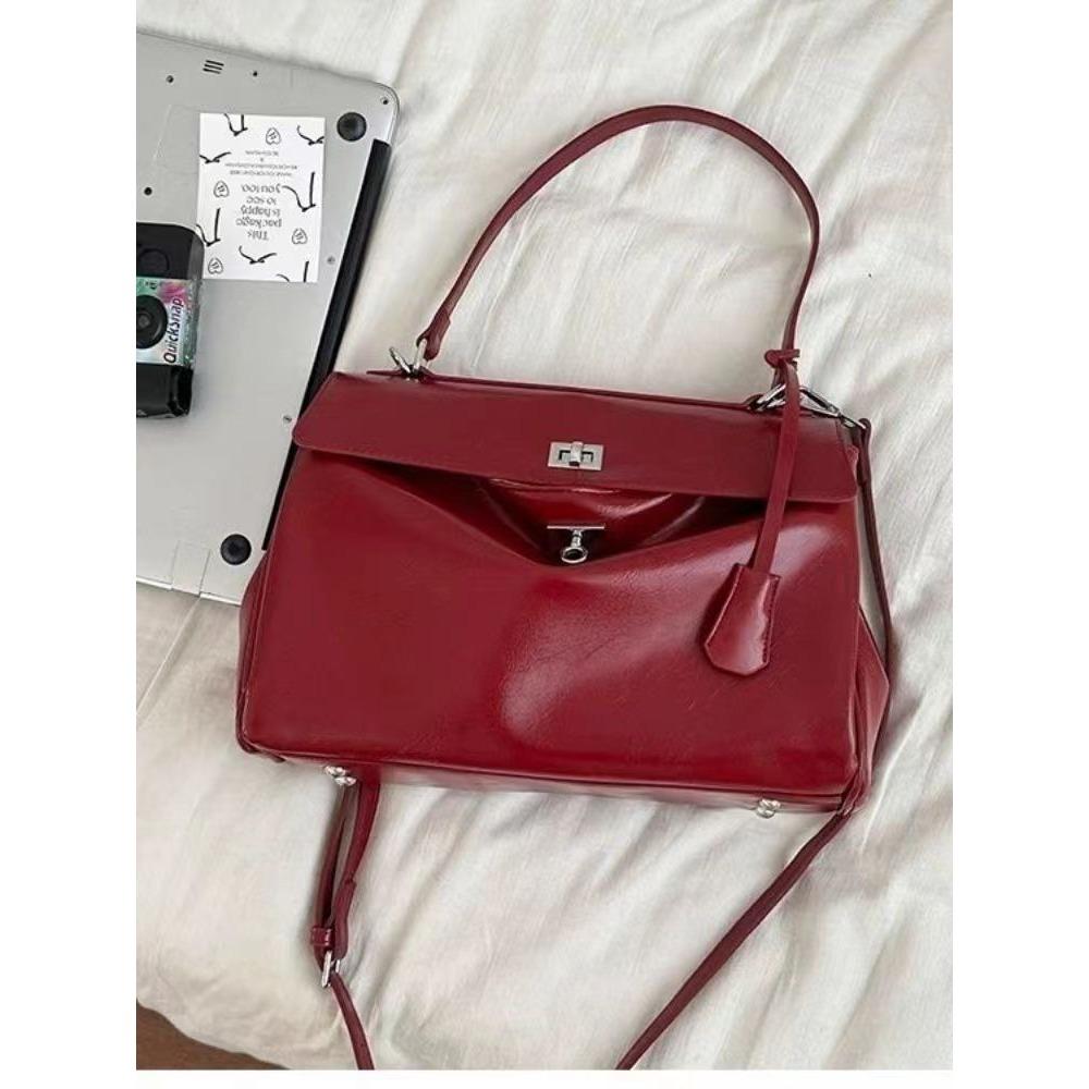 New Rodeo Bag Large Capacity Commuter Bag Handbag Texture Tote Bag
New Rodeo Bag Large Capacity Commuter Bag Handbag Texture Tote Bag
