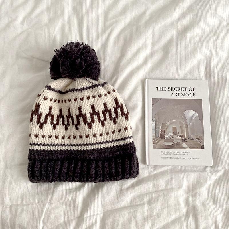 Hairball loose knitted hat women s autumn and winter ear protection warm cold hat cute thick wool big head circumference winter One Size
Hairball loose knitted hat women s autumn and winter ear protection warm cold hat cute thick wool big head circumference winter One Size