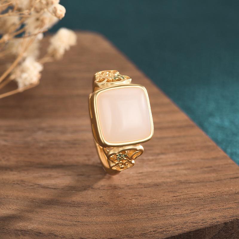 Elegant Chinese Court-Style Gold-Plated Copper Ring with Inlaid White Jade Adjustable Open
Elegant Chinese Court-Style Gold-Plated Copper Ring with Inlaid White Jade Adjustable Open
