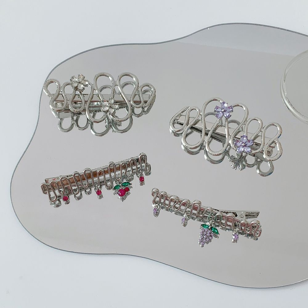 Zinc Zinc Alloy Cherry Fruit Hair Clip Korean Style Hairpin Women Hair Accessories Metal Barrette
Zinc Zinc Alloy Cherry Fruit Hair Clip Korean Style Hairpin Women Hair Accessories Metal Barrette