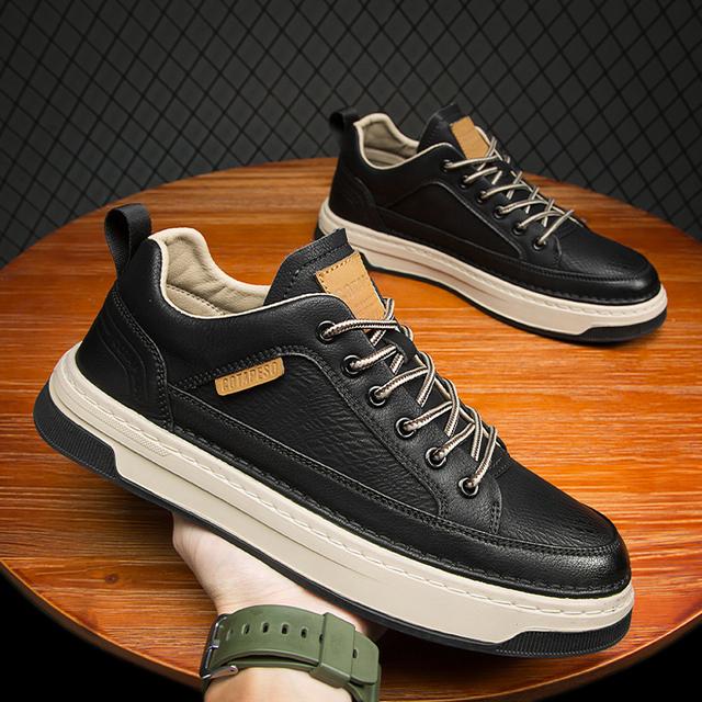 Мужская кожаная повседневная обувь на плоской подошве, кроссовки для бега, уличная модная обувь для скейтбординга, новая модная противоскользящая одежда, мужские ботинки, классические 42 чёрный
Мужская кожаная повседневная обувь на плоской подошве, кроссовки для бега, уличная модная обувь для скейтбординга, новая модная противоскользящая одежда, мужские ботинки, классические 42 чёрный