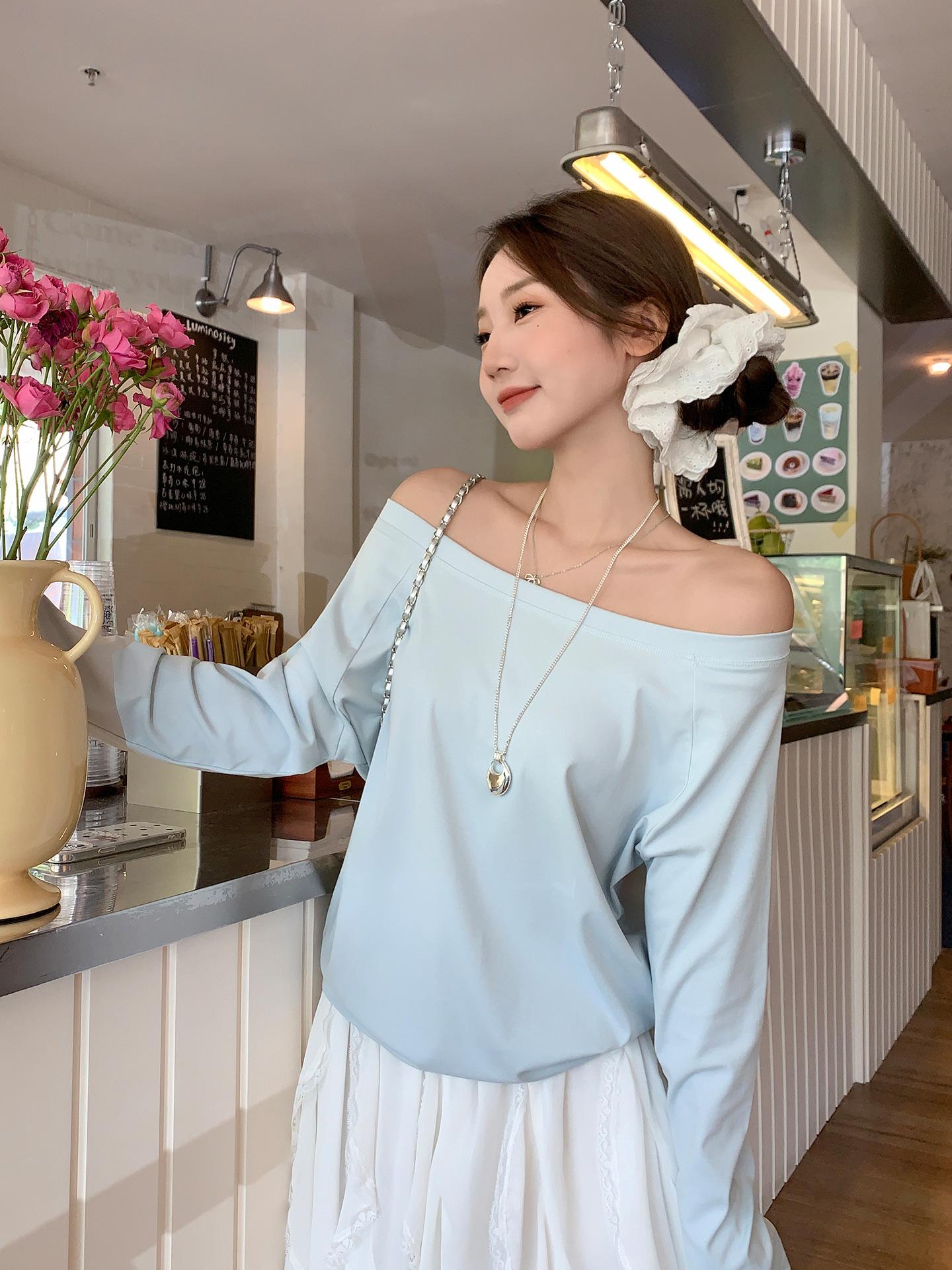 navy blue hottie sexy slanted shoulder long-sleeved T-shirt women s off-shoulder early autumn lazy wind loose and thin one-word shoulder top XL світло-синій колір
navy blue hottie sexy slanted shoulder long-sleeved T-shirt women s off-shoulder early autumn lazy wind loose and thin one-word shoulder top XL світло-синій колір