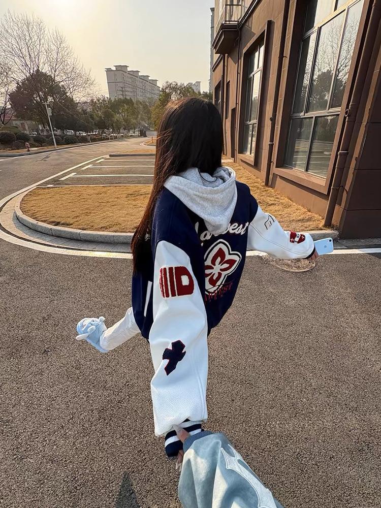 Guochao high street letter embroidery contrasting baseball jersey men s and women s spring and autumn new junior high school students couple jacket M
Guochao high street letter embroidery contrasting baseball jersey men s and women s spring and autumn new junior high school students couple jacket M