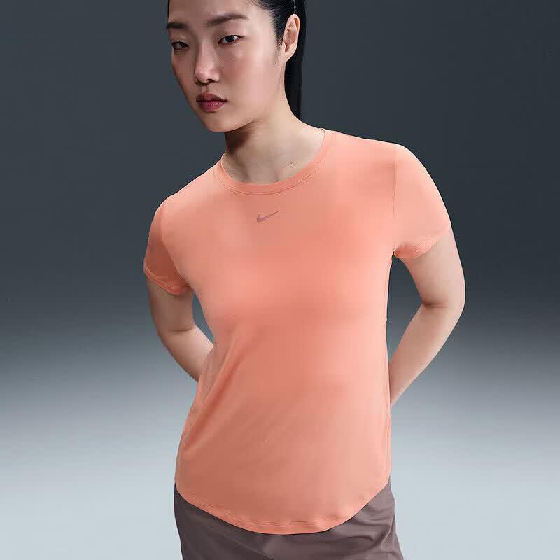Nike Women s Casual Short-Sleeve T-Shirt FN2799-844 XL
Nike Women s Casual Short-Sleeve T-Shirt FN2799-844 XL