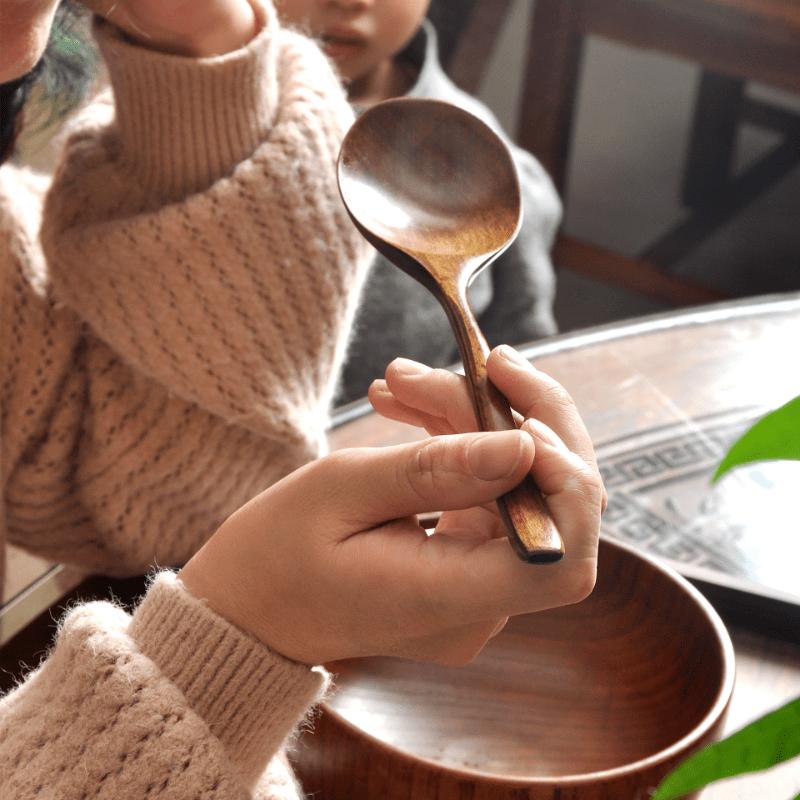 Nanmu Wooden Spoon Tableware Kitchen Cooking Utensil Tools Soup Rice Catering Long Handle Spoon,1pc 23.5cm
Nanmu Wooden Spoon Tableware Kitchen Cooking Utensil Tools Soup Rice Catering Long Handle Spoon,1pc 23.5cm