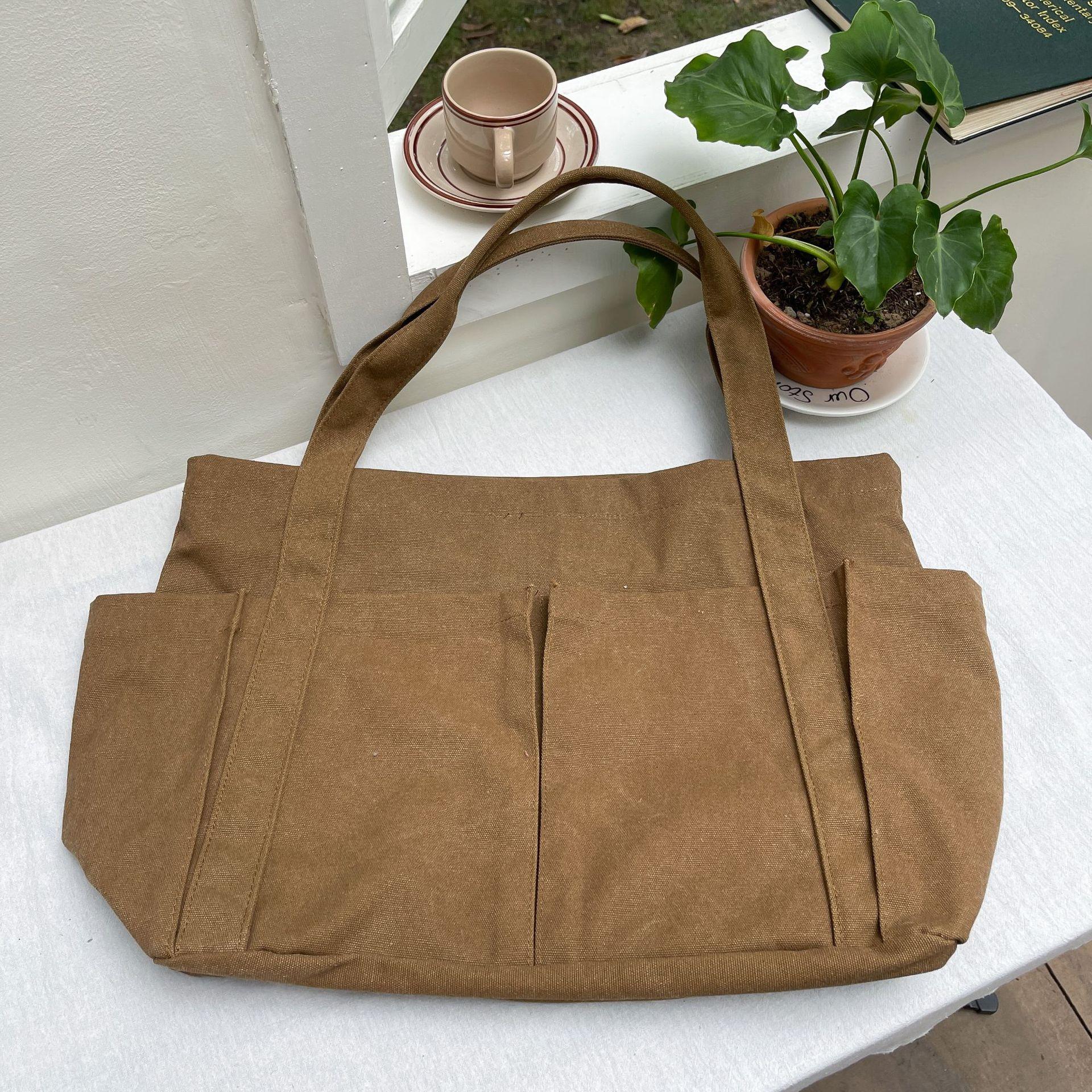 Fashion Versatile Shoulder Bag College Wind Commuting Square Bag Unisex Large Capacity Leisure Portable Crossbody Bag Handbag
Fashion Versatile Shoulder Bag College Wind Commuting Square Bag Unisex Large Capacity Leisure Portable Crossbody Bag Handbag
