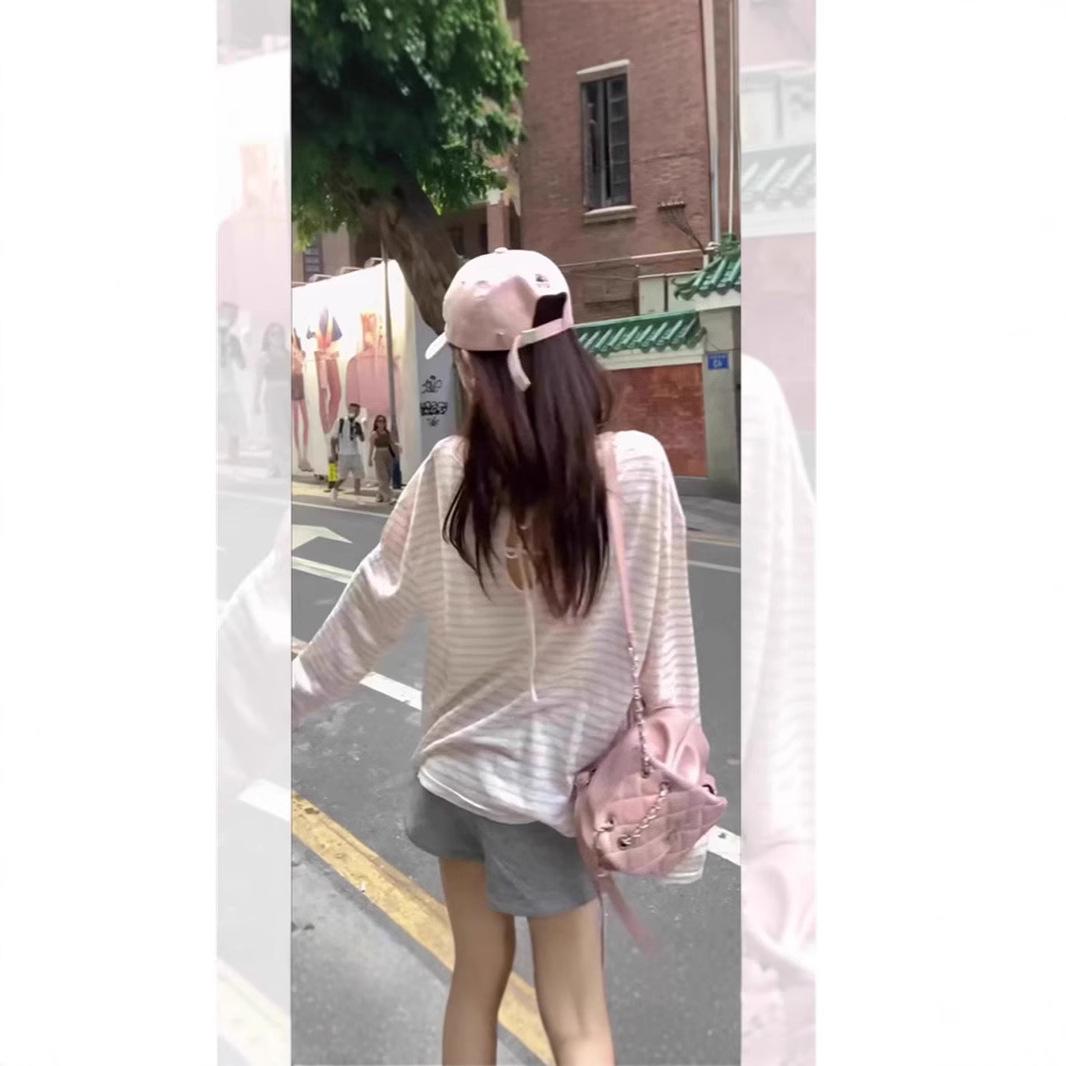 Women s Slimming Striped Long Sleeve Sun Protection T-shirt with Relaxed Fit and Drop Shoulder Large
Women s Slimming Striped Long Sleeve Sun Protection T-shirt with Relaxed Fit and Drop Shoulder Large