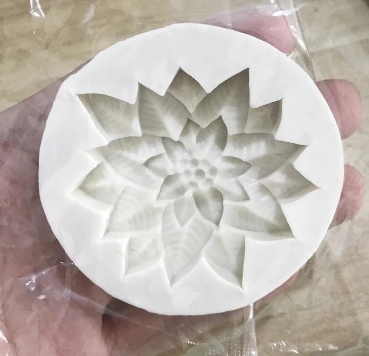 Christmas Holly Leaf Silicone Mold Fruit Flower Cake Baking Decorating Tool Chocolate Candle Soap Aromatherapy Plaster Mould DIY білий
Christmas Holly Leaf Silicone Mold Fruit Flower Cake Baking Decorating Tool Chocolate Candle Soap Aromatherapy Plaster Mould DIY білий