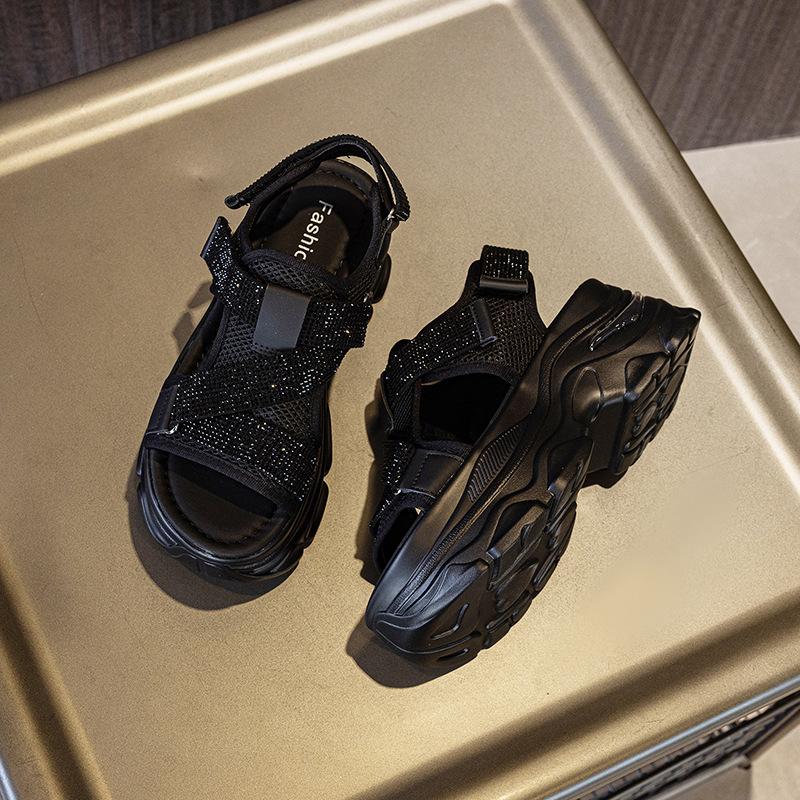 7cm Chunky Sneaker Synthetic Shoes Mules Shoes Summer Sandals Platform Wedge Women Women Bling Leather Slippers Slides 34 чорний
7cm Chunky Sneaker Synthetic Shoes Mules Shoes Summer Sandals Platform Wedge Women Women Bling Leather Slippers Slides 34 чорний