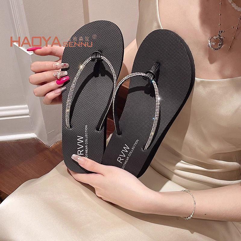 New beach shoes slippers women s summer fashion outer wear seaside thick-soled slope heel sandals rhinestone flat flip-flops 35 чёрный
New beach shoes slippers women s summer fashion outer wear seaside thick-soled slope heel sandals rhinestone flat flip-flops 35 чёрный