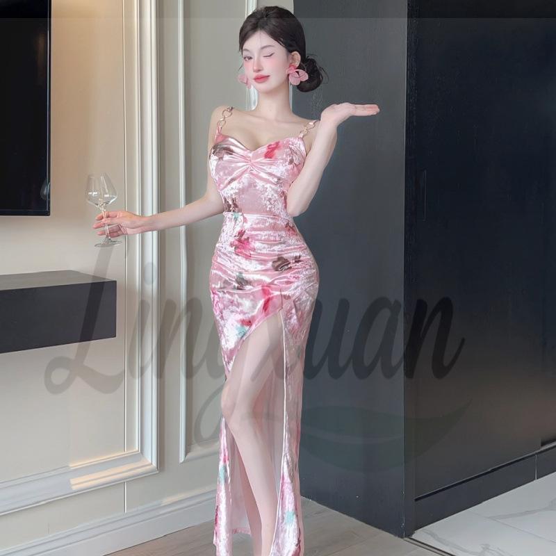 Chic Gold Velvet Printed Spaghetti Strap Bodycon Midi Dress with Slit Large рожевий
Chic Gold Velvet Printed Spaghetti Strap Bodycon Midi Dress with Slit Large рожевий