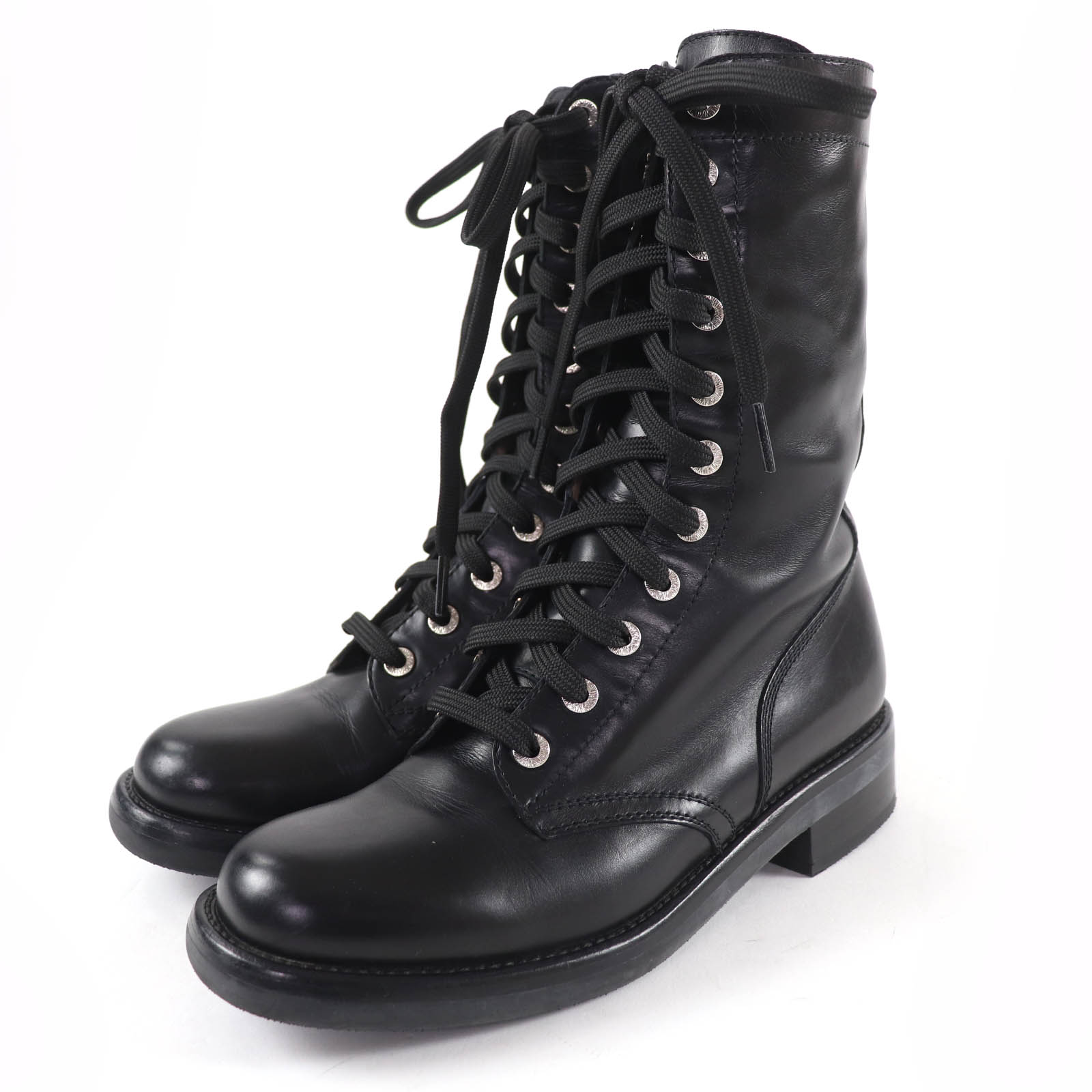 Excellent CHANEL short boots COCO Mark Lace-up Leather black Women 38 G29132 Used
Excellent CHANEL short boots COCO Mark Lace-up Leather black Women 38 G29132 Used